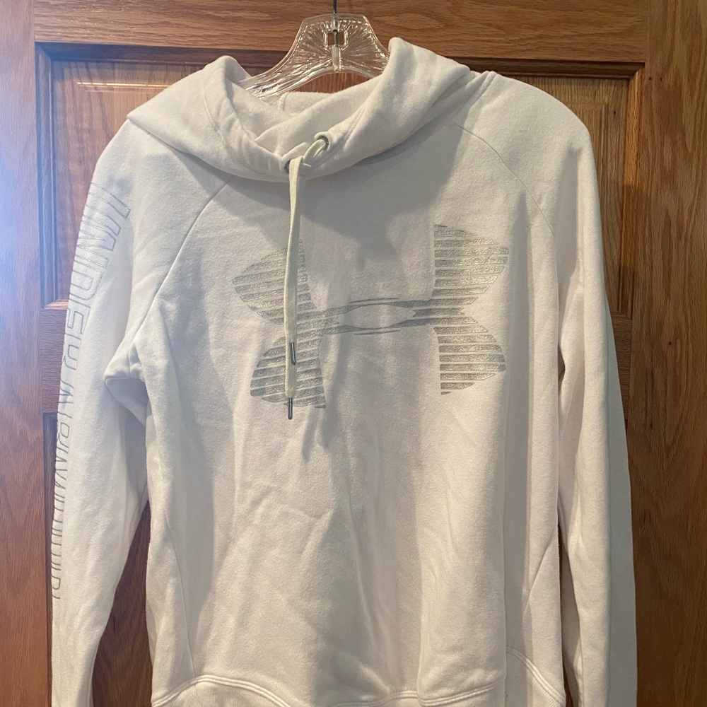 Under Armour sweatshirt